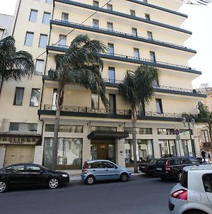 Colonna Ξενοδοχείο Μπρίντιζι Exterior photo