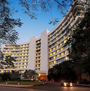 Marriott Executive Apartment - Lakeside Chalet, Mumbai Βομβάη Exterior photo
