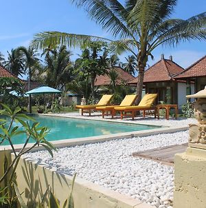 Wani Bali Resort Nusa Penida Exterior photo