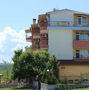 Rezovo Family Hotel Exterior photo