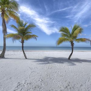 Tiki On The Beach Ξενοδοχείο Fort Myers Beach Exterior photo