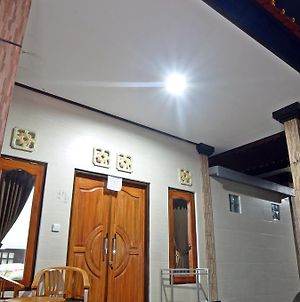 Pondok Wisata Widi Ξενοδοχείο Lembongan Exterior photo