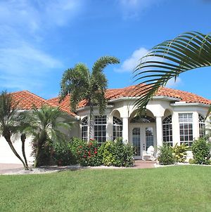 Villa Palma Florida Κέιπ Κόραλ Exterior photo