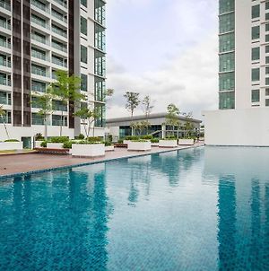 Evo Soho Suites Kampong Sungai Ramal Dalam Exterior photo