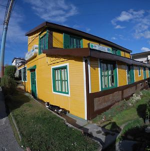 Amanecer De La Bahia Hostel Ουσουάια Exterior photo