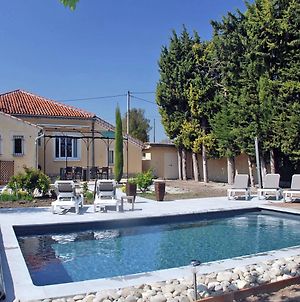 Spacious Holiday Home In Provence With Private Pool LʼIsle-sur-la-Sorgue Exterior photo