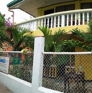 Guanna'S Place Room And Resto Bar Malapascua Island Exterior photo