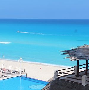 Cancun Plaza - Best Beach Aparthotel Exterior photo