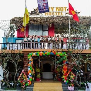 Why Not Hostel Ντονγκ Χόι Exterior photo