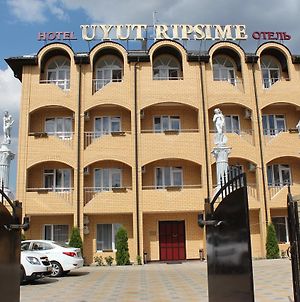 Uyut Ripsime Ξενοδοχείο Κρασνοντάρ Exterior photo