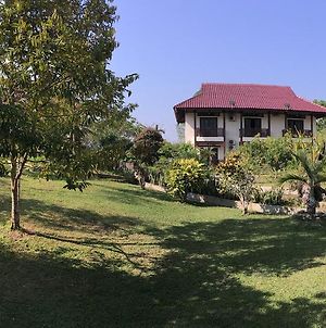 Singgahsana Villa Pantai Cenang  Exterior photo