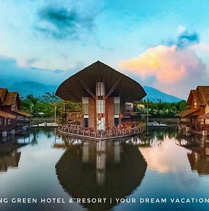 Kamojang Green Hotel & Resort Garut Exterior photo