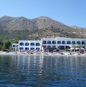 Hotel Eleni Beach Λιβάδια Exterior photo