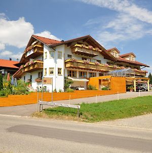 Berghus Schratt - Einfach Anders - Ihr Vegetarisches Und Veganes Biohotel Oberstaufen Exterior photo