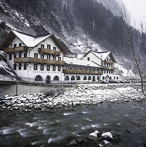 Hostel Chillertal Mayrhofen Exterior photo