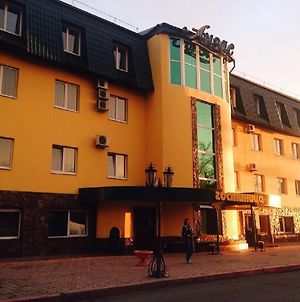 Hotel Anzas Αμπακάν Exterior photo