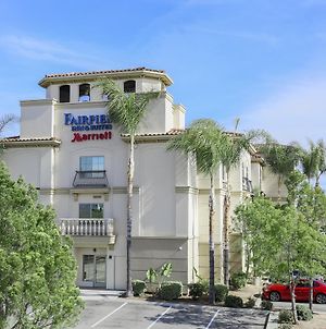 Fairfield Inn & Suites Τεμέκουλα
 Exterior photo