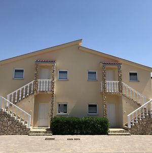 Apartments Villa Engeli Vir Exterior photo