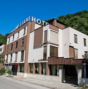 Hotel Liani Λόβετς Exterior photo
