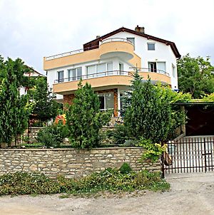 Popov Guest House Μπαλτσίκ Exterior photo