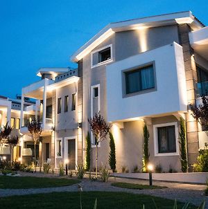 Costa Domus Blue Luxury Apartments Νικήτη Exterior photo