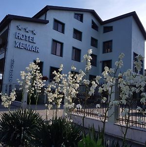 Hotel Xemar Αράντ Exterior photo
