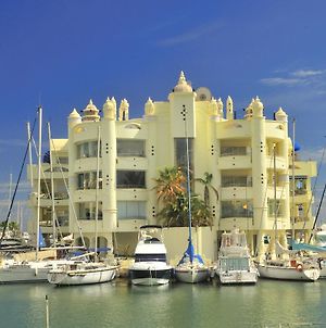 Capaldi Luxury Holiday Rentals Puerto Marina Benalmádena Exterior photo