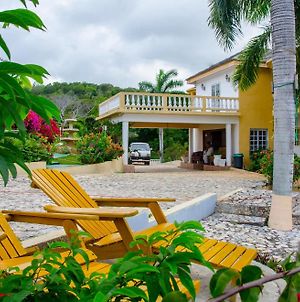 Emerald View Resort Villa Μοντέγκο Μπέυ Exterior photo