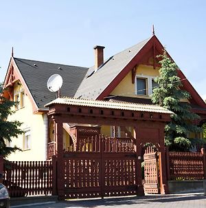 Kitti Szallashely Διαμέρισμα Mogyoród Exterior photo