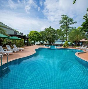 Phi Phi Andaman Beach Resort Ko Phi Phi Exterior photo