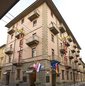 Hotel Savona Άλμπα Exterior photo