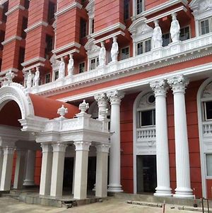 Suda Palace Hotel Μπανγκόκ Exterior photo