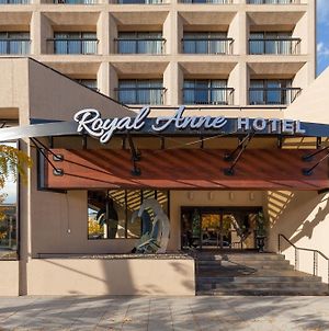 The Royal Anne Hotel Κελόουνα  Exterior photo