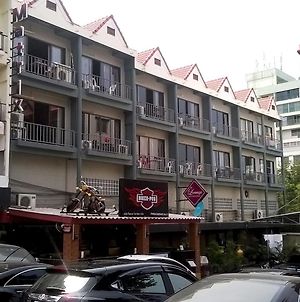 The Lounge Hotel Pattaya Exterior photo