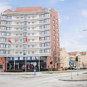 2Home Hotel Apartments Σόλνα Exterior photo