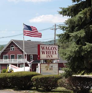 Wagon Wheel Inn Lenox Exterior photo