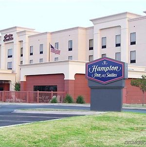 Hampton Inn & Suites Lawton Exterior photo