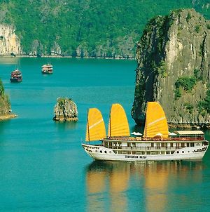 Indochina Sails Premium Ξενοδοχείο Χα Λονγκ Exterior photo