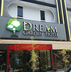 Dream Garden Hotel Κλάνγκ Exterior photo