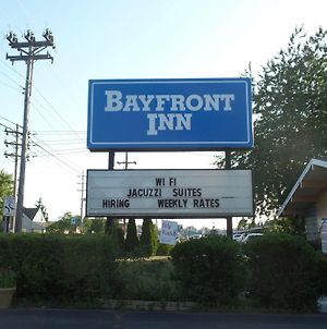 Bayfront Inn Erie Exterior photo