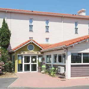 B And B Hotel Narbonne 1 Exterior photo