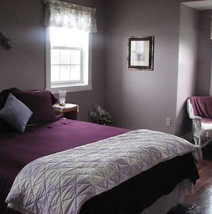 Argyle By The Sea Bed & Breakfast Pubnico Room photo