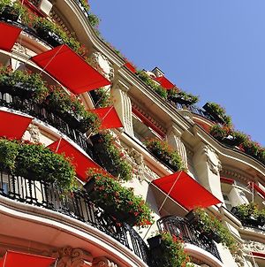 Hotel Plaza Athenee - Dorchester Collection Παρίσι Exterior photo