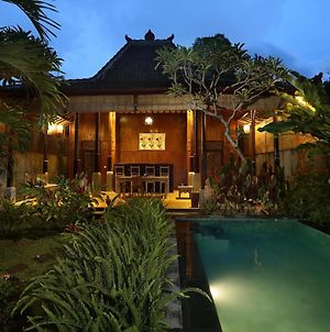 Cocoa Ubud Private Villa Exterior photo