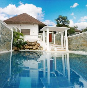 Alfheim Pool Villa Resort And Spa Lapu-Lapu City Exterior photo