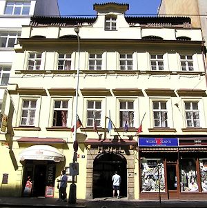 Hotel U Dvou Zlatych Klicu Πράγα Exterior photo