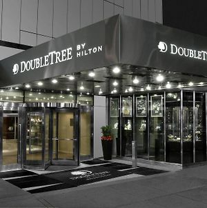 Doubletree By Hilton Metropolitan New York City Exterior photo
