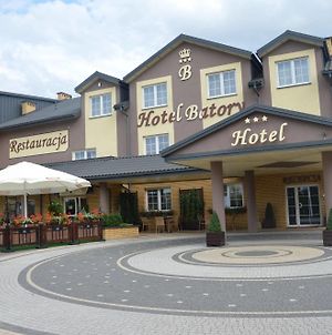 Hotel Batory Tłuszcz Exterior photo