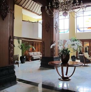 Hotel Mutiara Malioboro Yogyakarta Γιογκιακάρτα Exterior photo