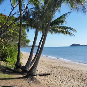 Cairns Northern Beaches Holiday Retreat Clifton Beach Exterior photo